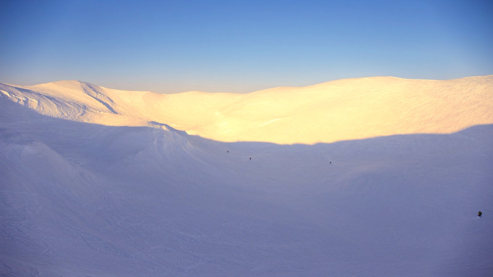Open powder skiing in Vail's Back Bowls